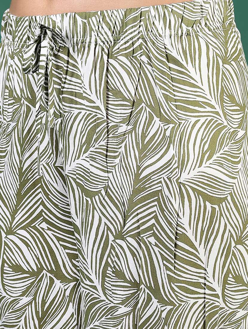 women printed mid rise relaxed fit capri - 22163256 -  Standard Image - 5