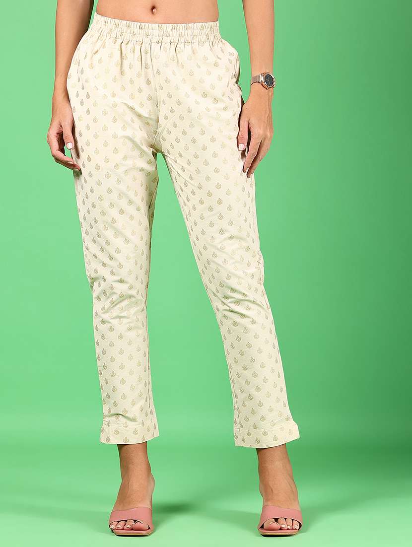 women foil printed mid rise slim fit tapered pant