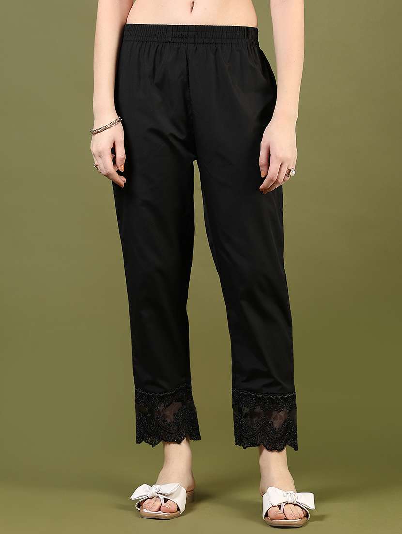 women solid mid rise regular fit tapered pant