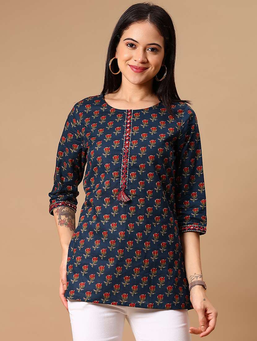women floral printed three quarter sleeve straight kurti
