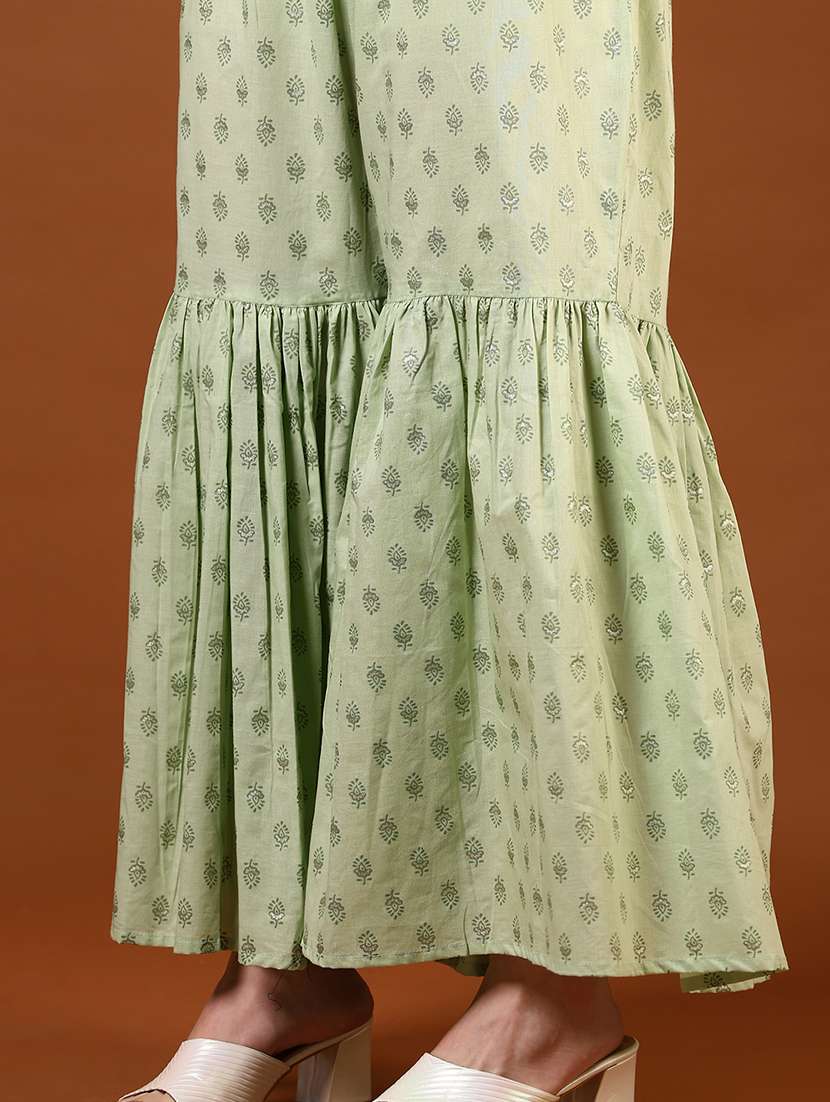 women three quarter sleeve kurta and sharara with dupatta  - 22164338 -  Standard Image - 3