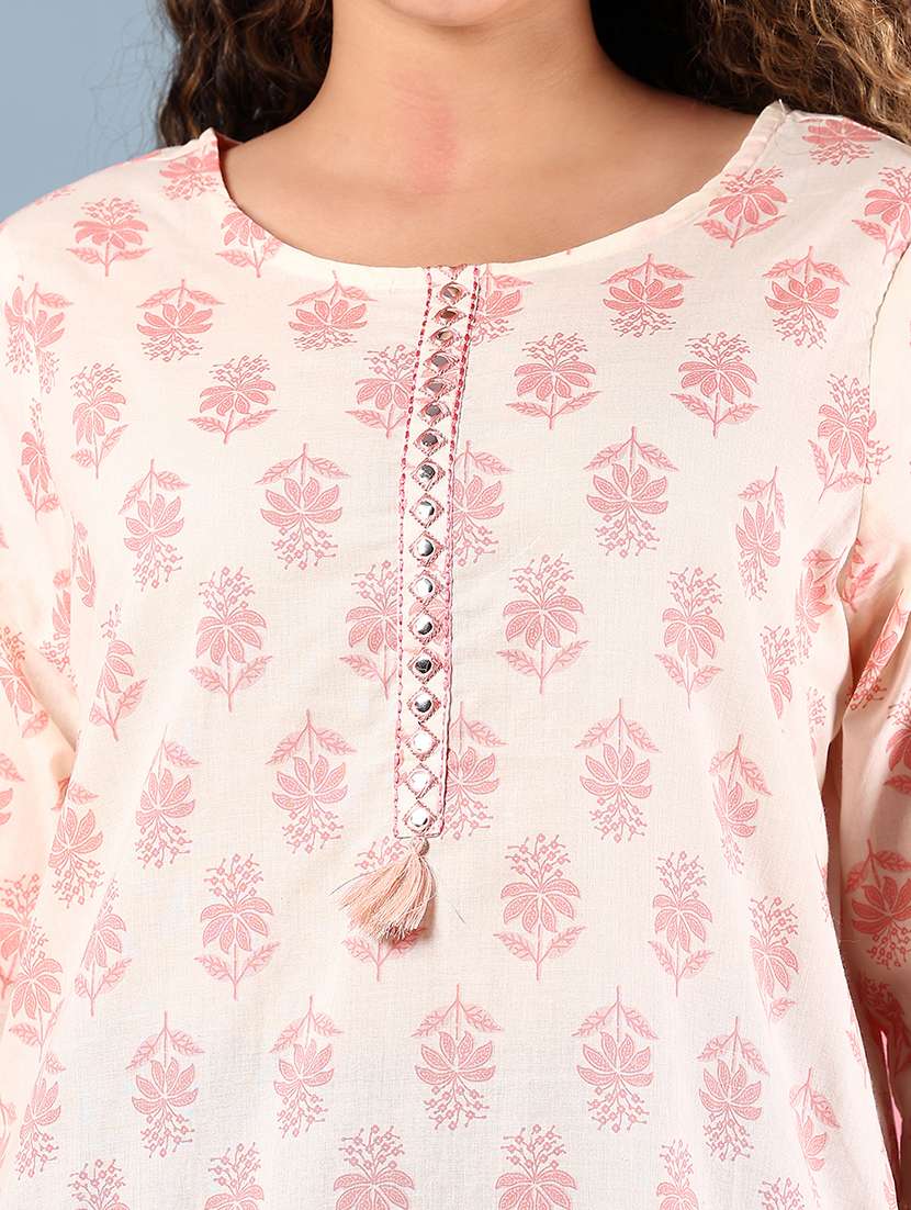 women floral printed three quarter sleeve straight kurti - 22164345 -  Standard Image - 5