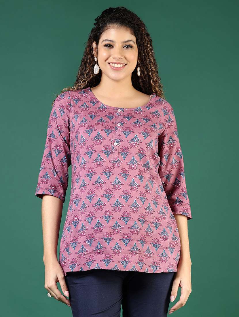 women floral printed three quarter sleeve straight kurti