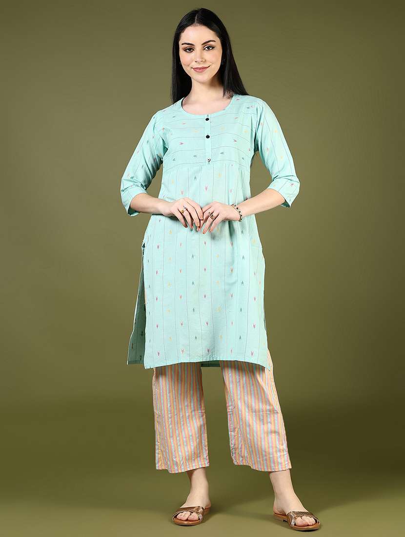 women self design three quarter sleeve kurta pant set