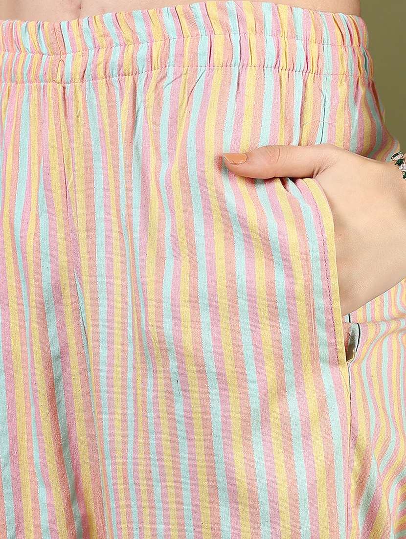 women self design three quarter sleeve kurta pant set - 22164769 -  Standard Image - 5