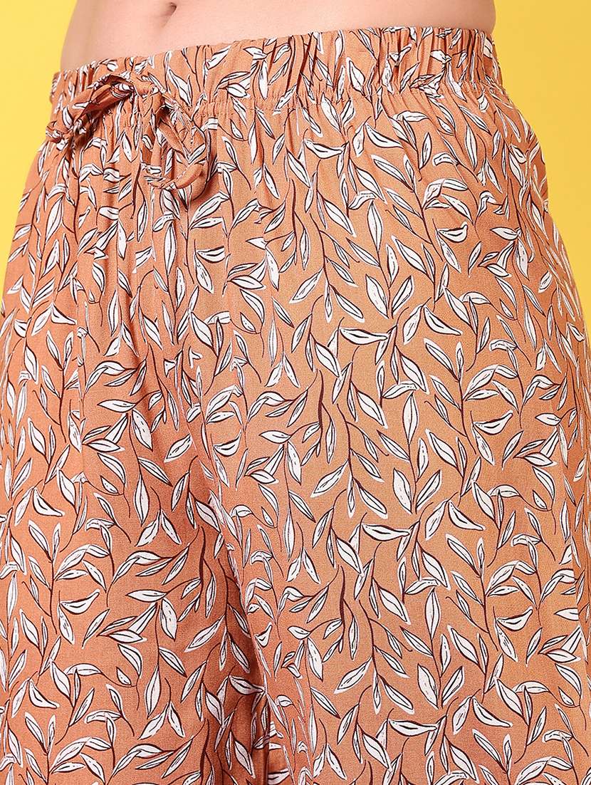 women printed mid rise relaxed fit capri - 22165293 -  Standard Image - 5