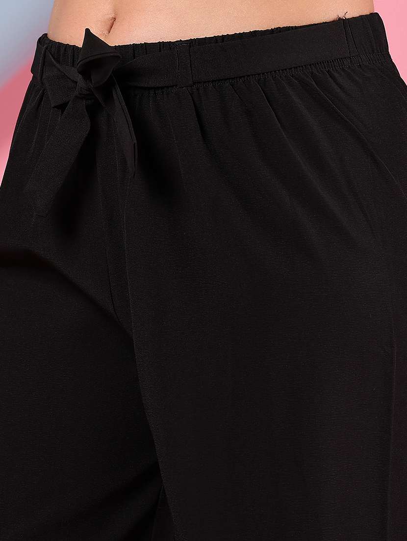 women solid mid rise relaxed fit capri - 22167169 -  Standard Image - 5