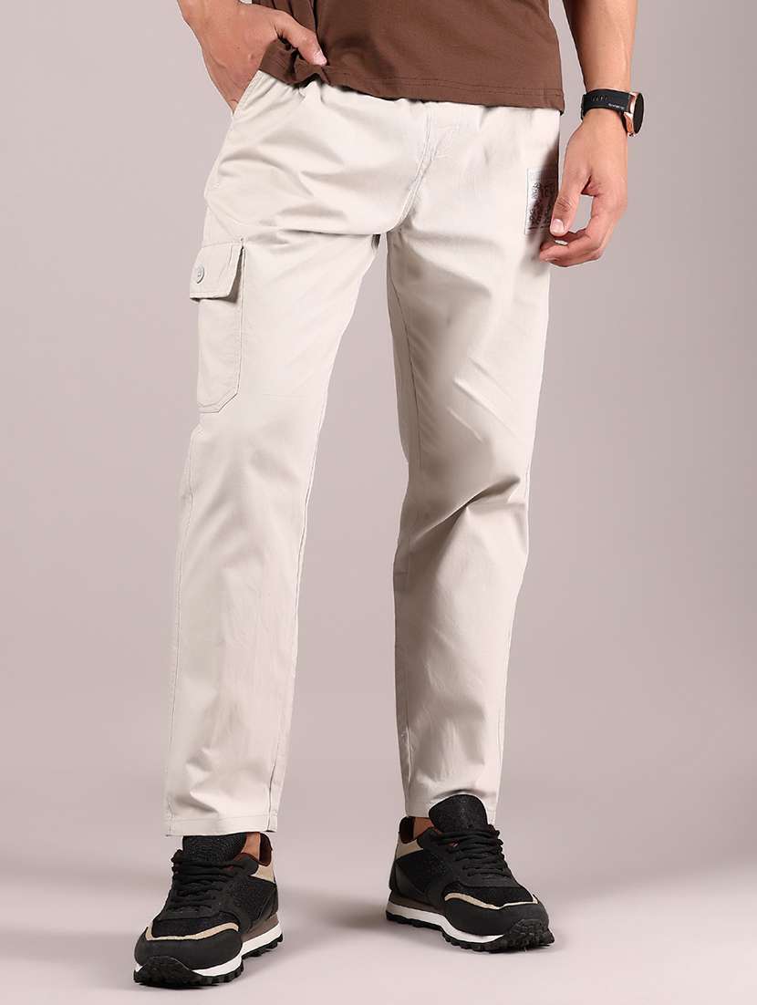 men solid mid rise regular fit cargo