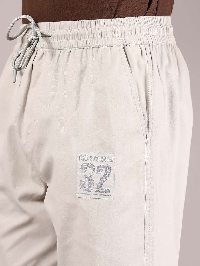men solid mid rise regular fit cargo - 22167315 -  Standard Image - 5
