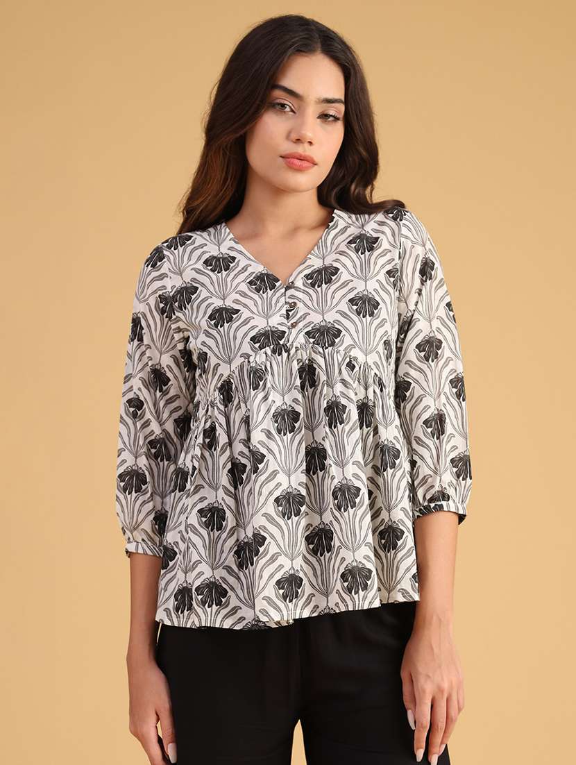 women printed three quarter sleeve flared kurti