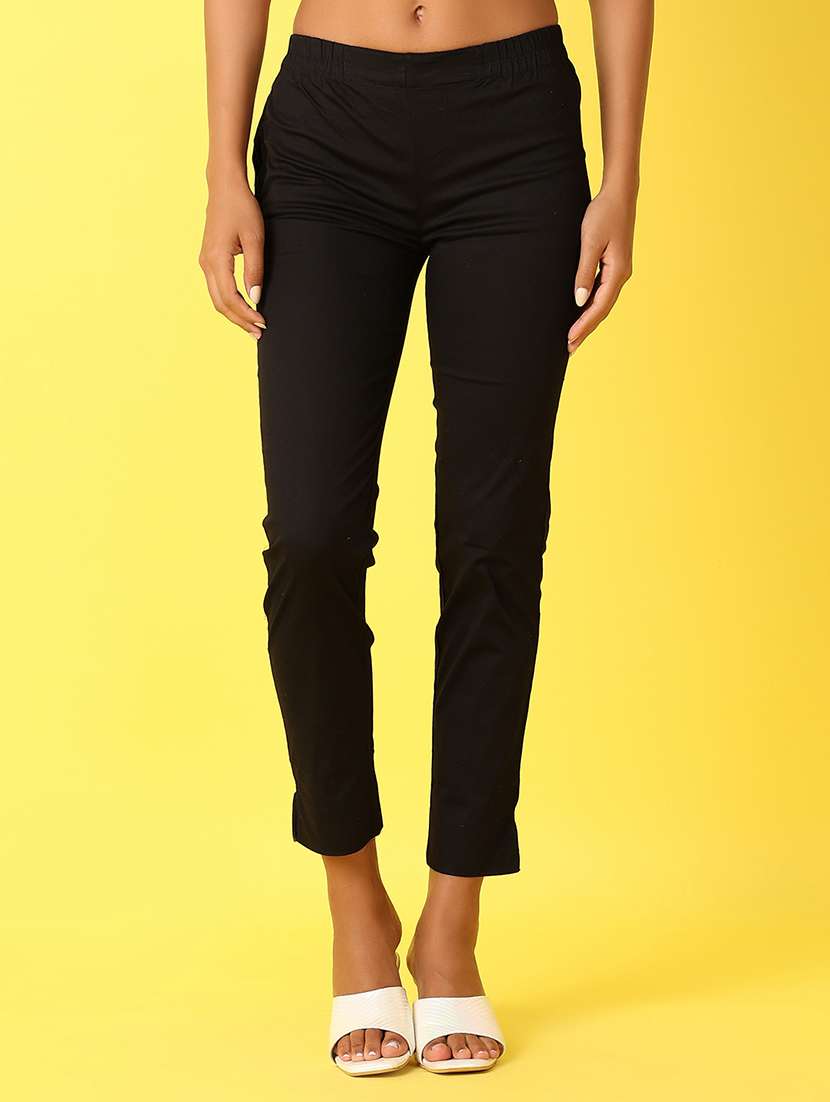 women solid mid rise ankle length tapered pant