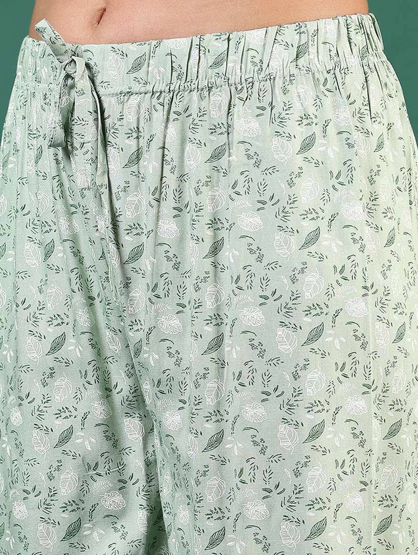 women printed mid rise relaxed fit capri - 22168877 -  Standard Image - 5