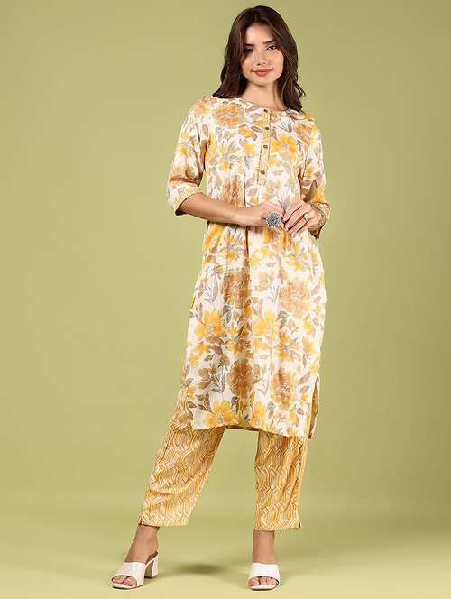 women three quarter sleeve kurta and pant set - 22168919 -  Standard Image - 0