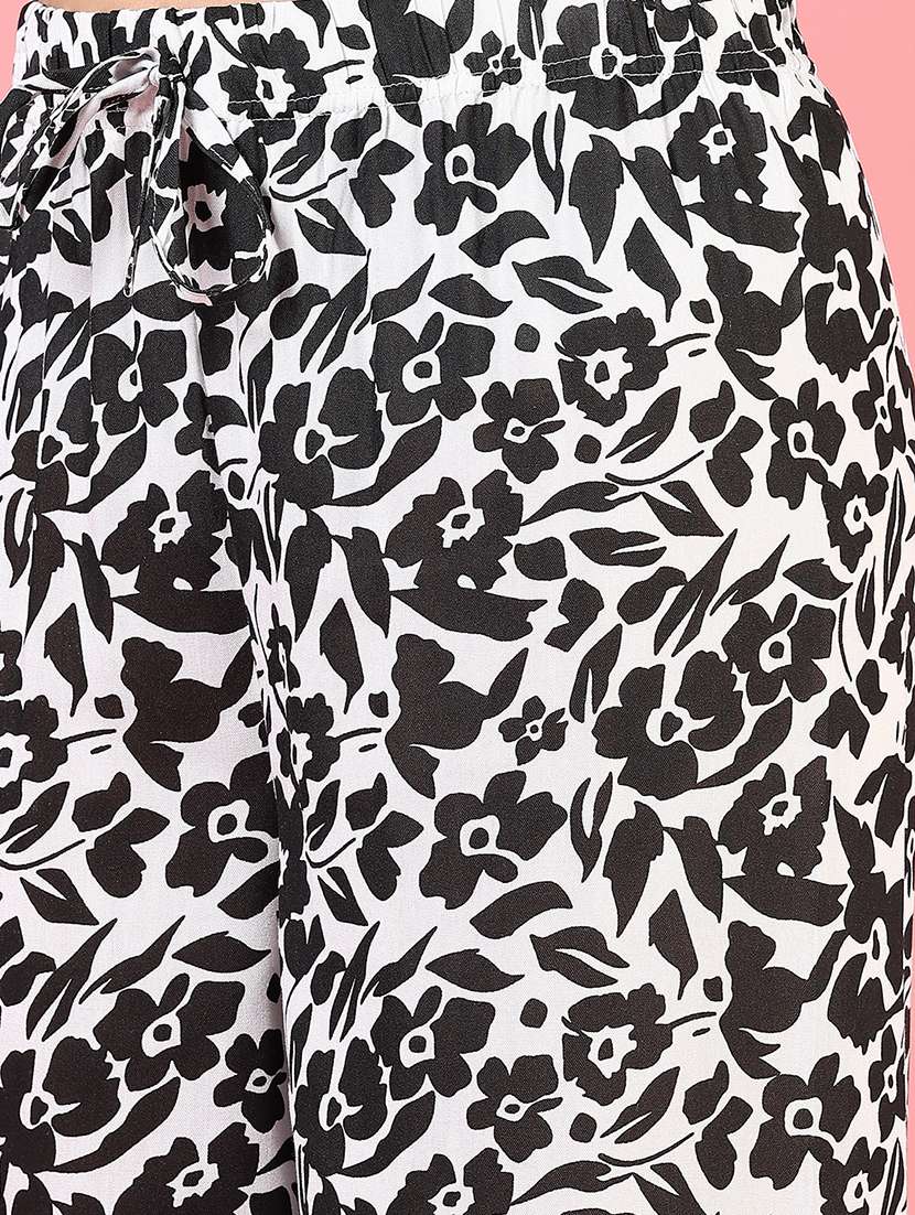 women printed mid rise relaxed fit capri - 22170496 -  Standard Image - 5