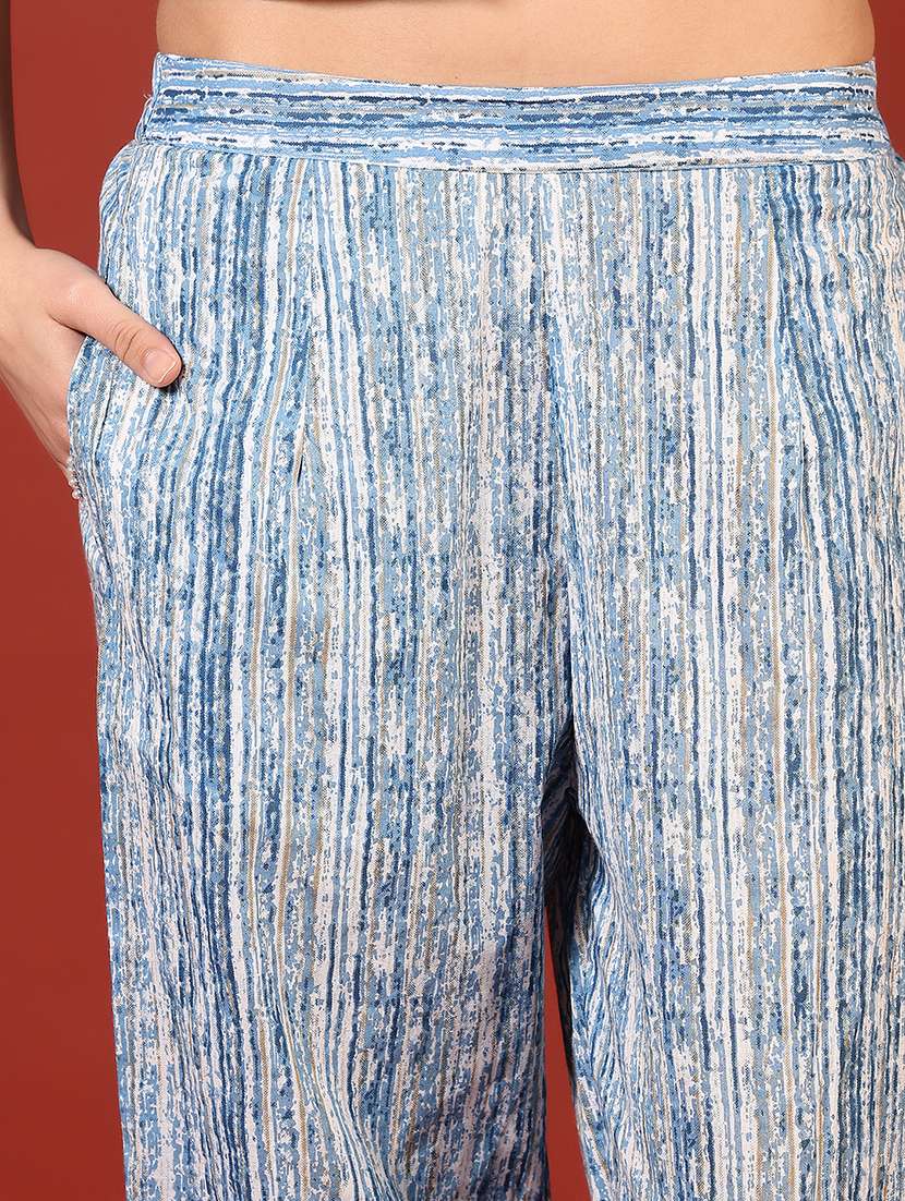 women floral printed three quarter sleeve kurta pant with dupatta set - 22170639 -  Standard Image - 5