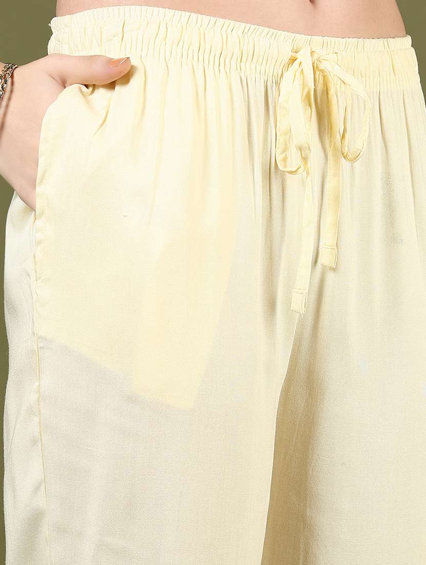 women floral three quarter sleeve kurta pant set - 22171396 -  Standard Image - 5