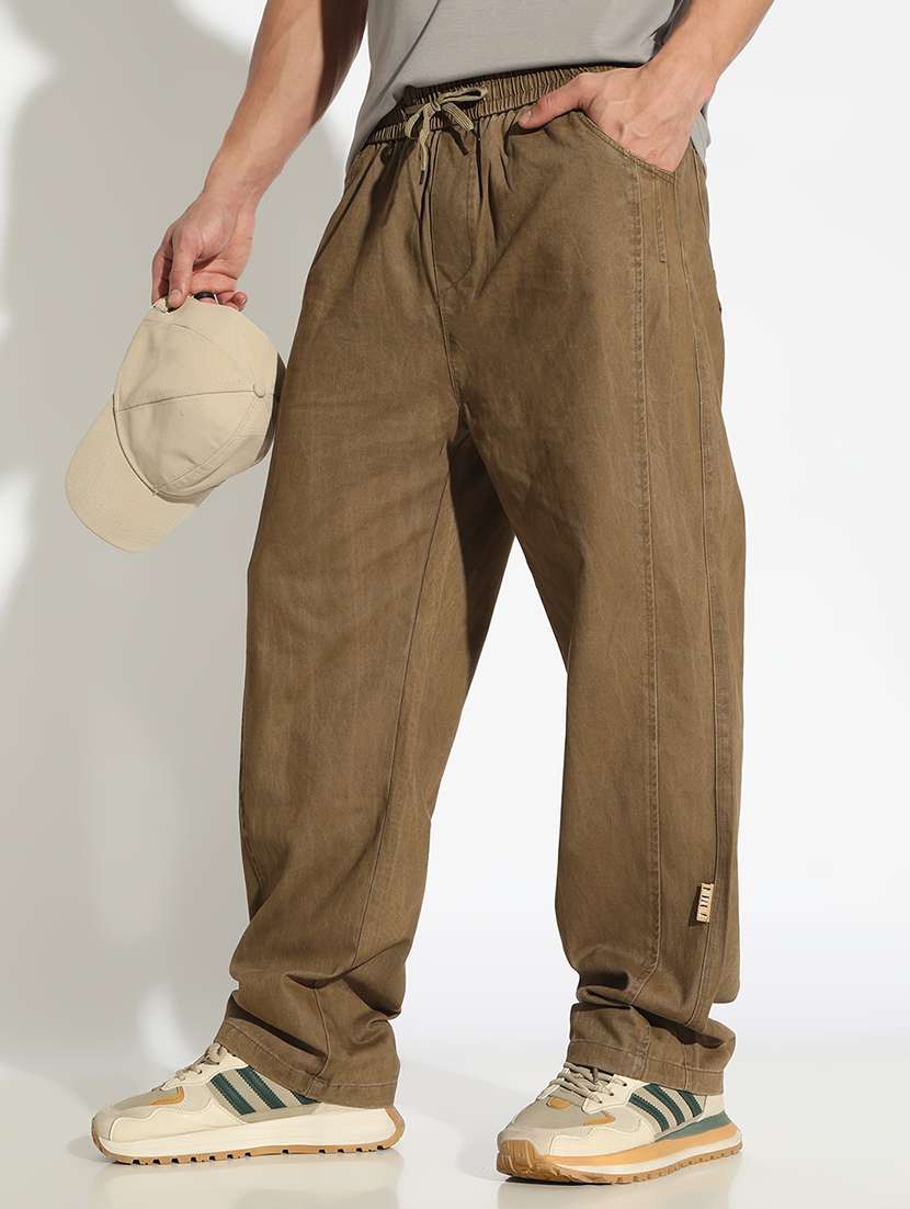 men solid mid rise relaxed fit chinos  