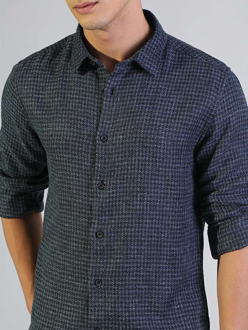 men textured collared long sleeve shirt - 22173672 -  Standard Image - 5