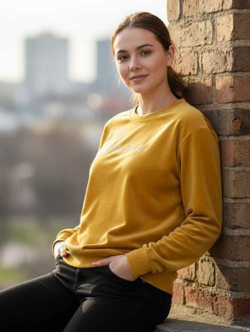 women chest print round neck sweatshirt - 22173752 -  Standard Image - 0