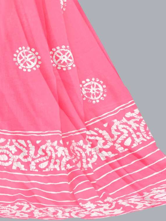 women batik printed three quarter sleeve kurta pant with dupatta set - 22173900 - Standard Image - 3