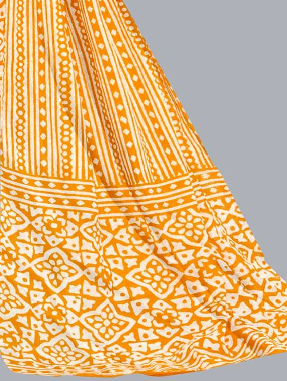 women batik printed three quarter sleeve kurta pant with dupatta set - 22173902 -  Standard Image - 3