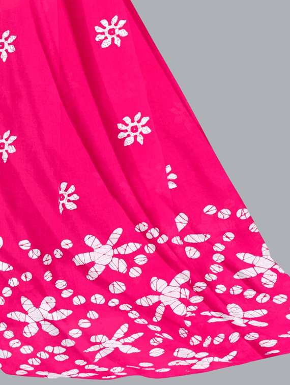 women batik printed three quarter sleeve kurta pant with dupatta set - 22173903 -  Standard Image - 3