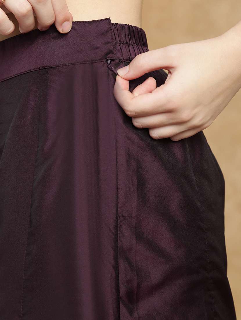 globus women maroon v-neck short sleeves brocade jaal print kurti with flared palazzo festive set - 22174005 -  Standard Image - 3