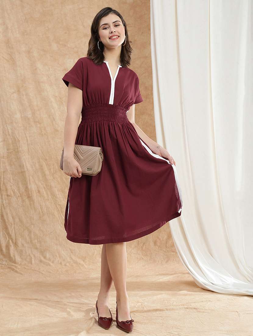 globus women maroon v-neck extended sleeves solid smocked side slit midi fit & flare dress