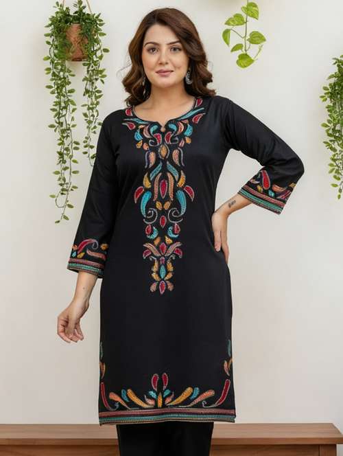 women embroidered long sleeve straight woolen kurta - 22174149 -  Standard Image - 0