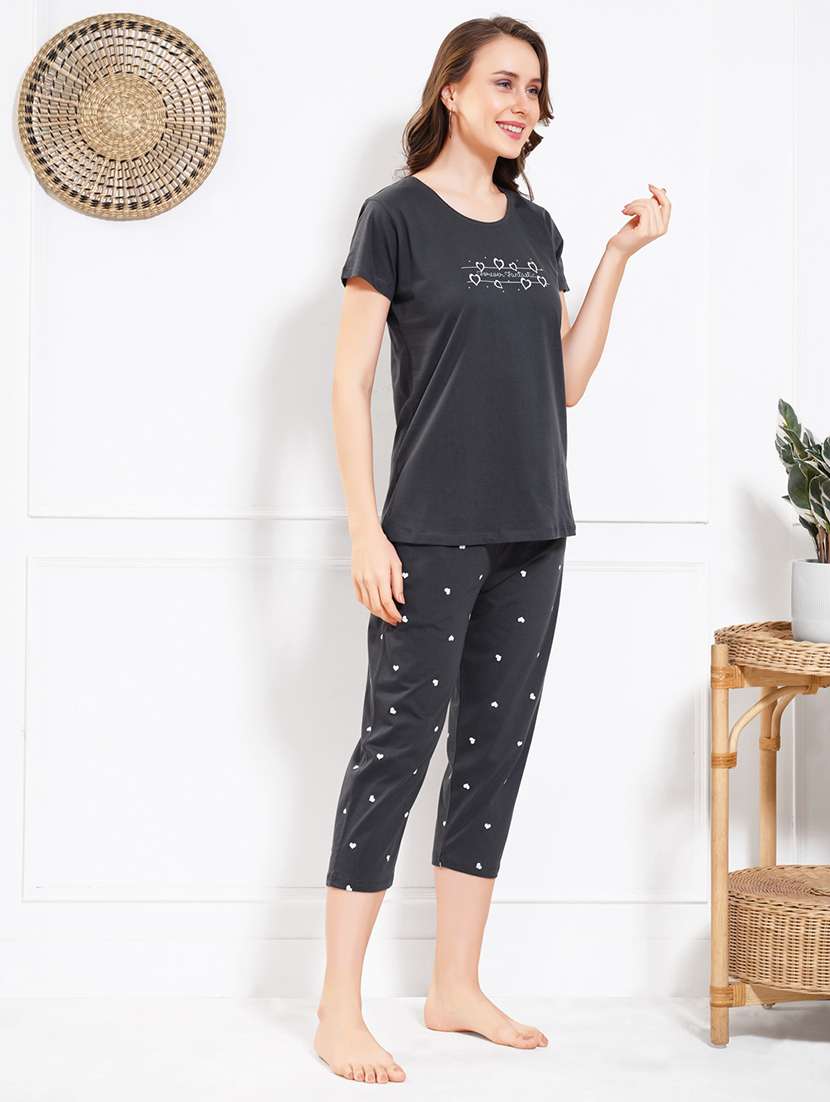 women printed nightwear capri set - 22174739 -  Standard Image - 3