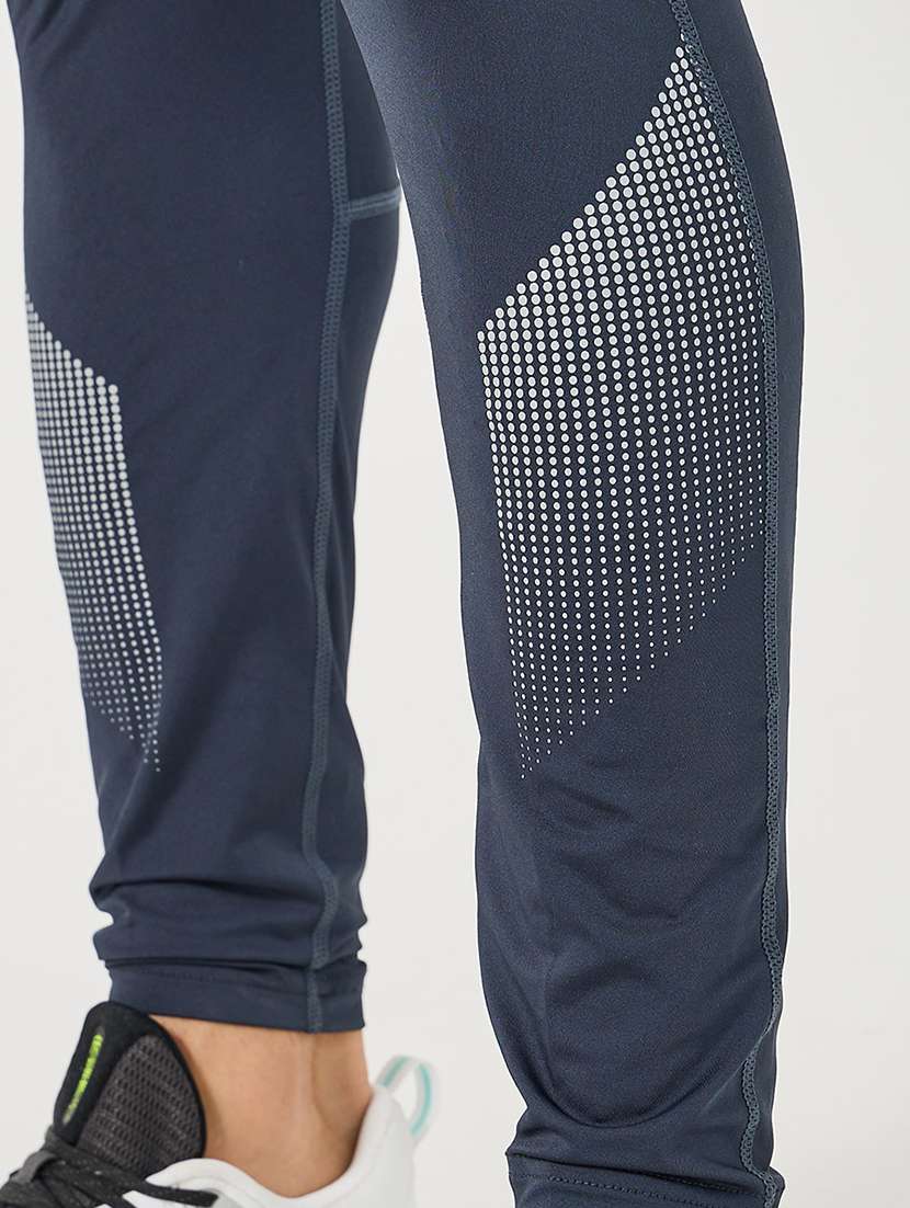 men printed high rise tight - 22174771 -  Standard Image - 3