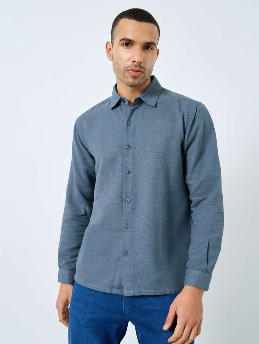 men solid collared long sleeve shirt