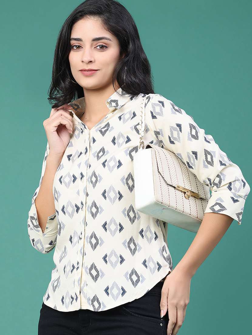women printed collared three quarter sleeve shirt