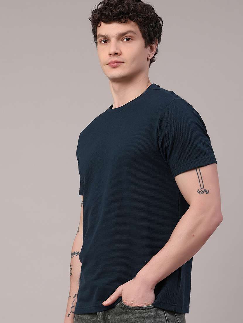 men solid round neck t-shirt