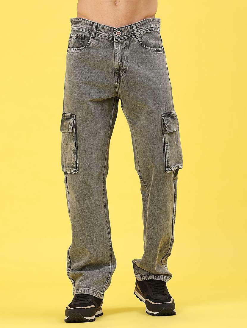 men solid mid rise regular fit cargo