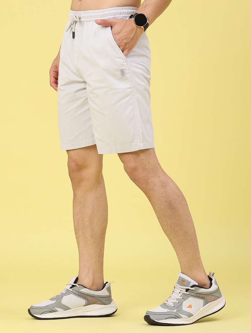 men solid mid rise regular fit shorts - 22176351 -  Standard Image - 3