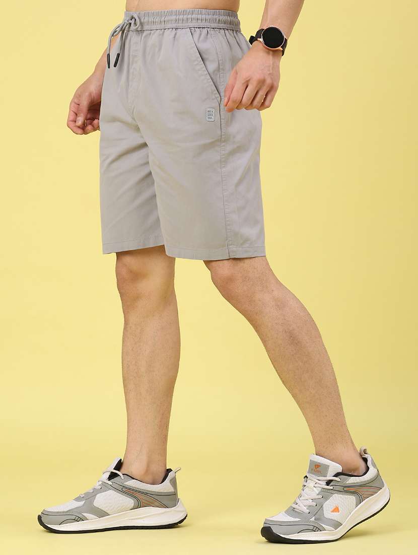 men solid mid rise regular fit shorts - 22176352 -  Standard Image - 3