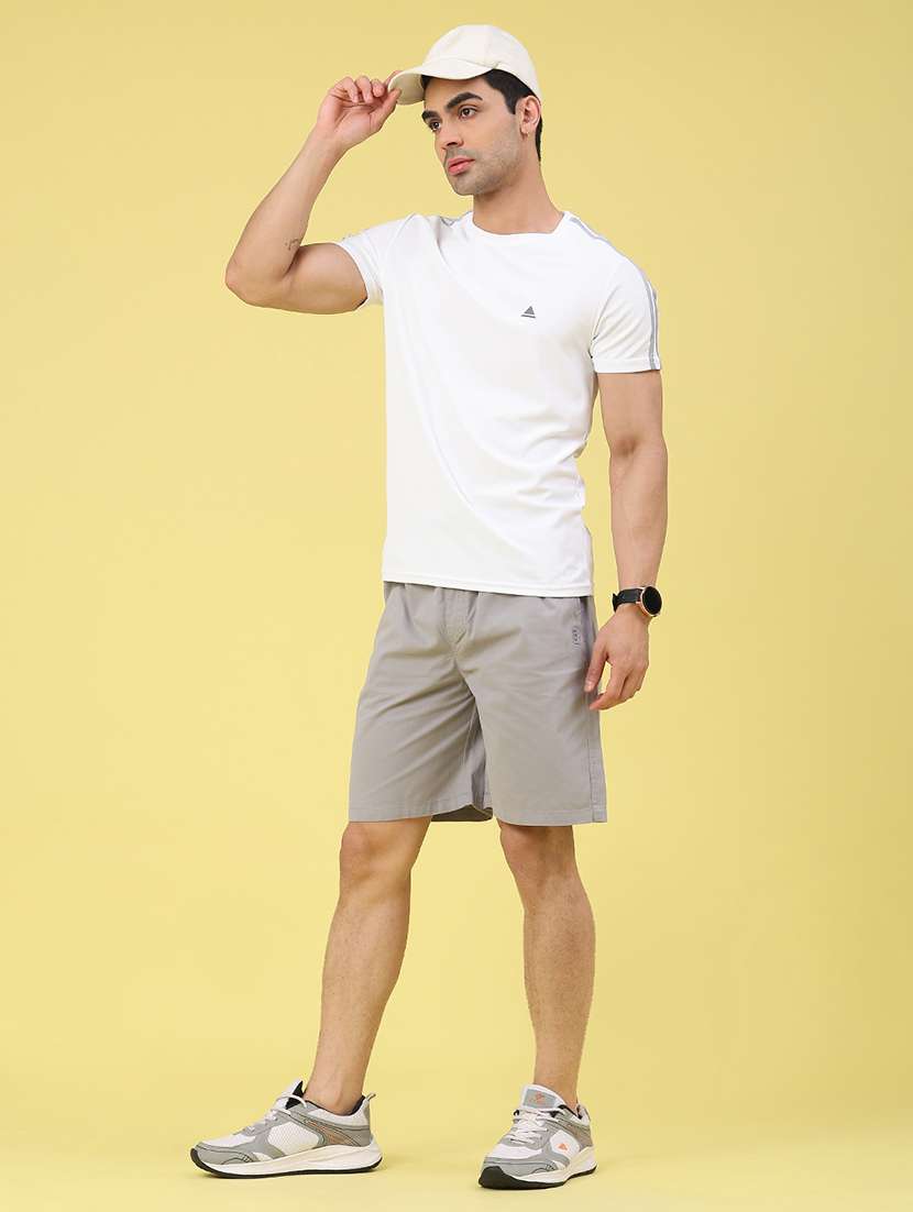 men solid mid rise regular fit shorts - 22176352 -  Standard Image - 5