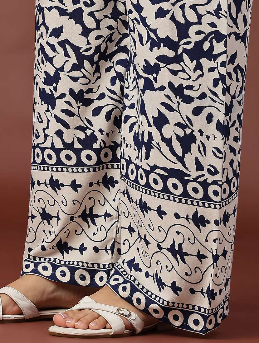 women floral printed mid rise straight trouser - 22176422 -  Standard Image - 5