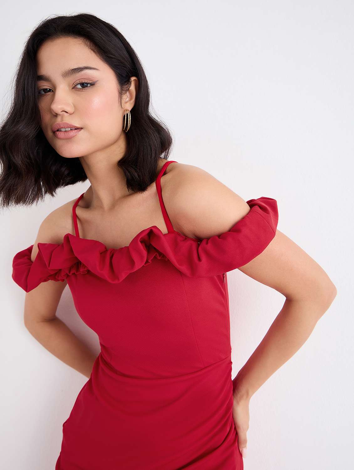 women red solid off shoulder sheath dress - 22176609 -  Standard Image - 3