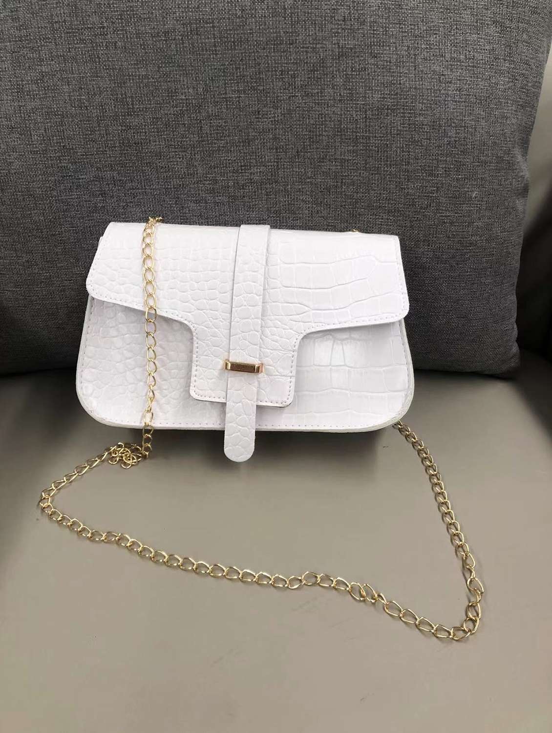 women white solid handbag