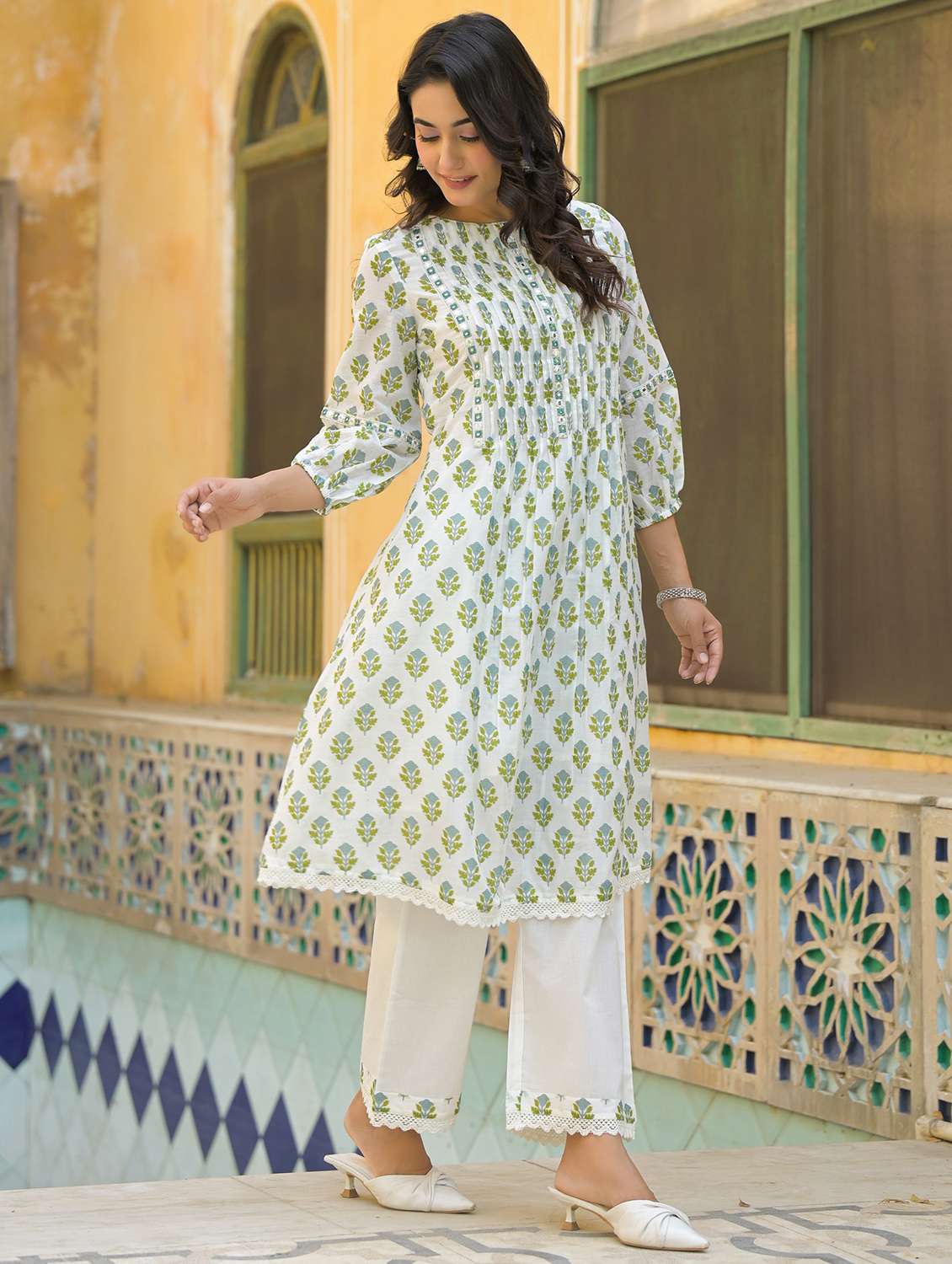women floral printed three quarter sleeve kurta palazzo set - 22177050 -  Standard Image - 3