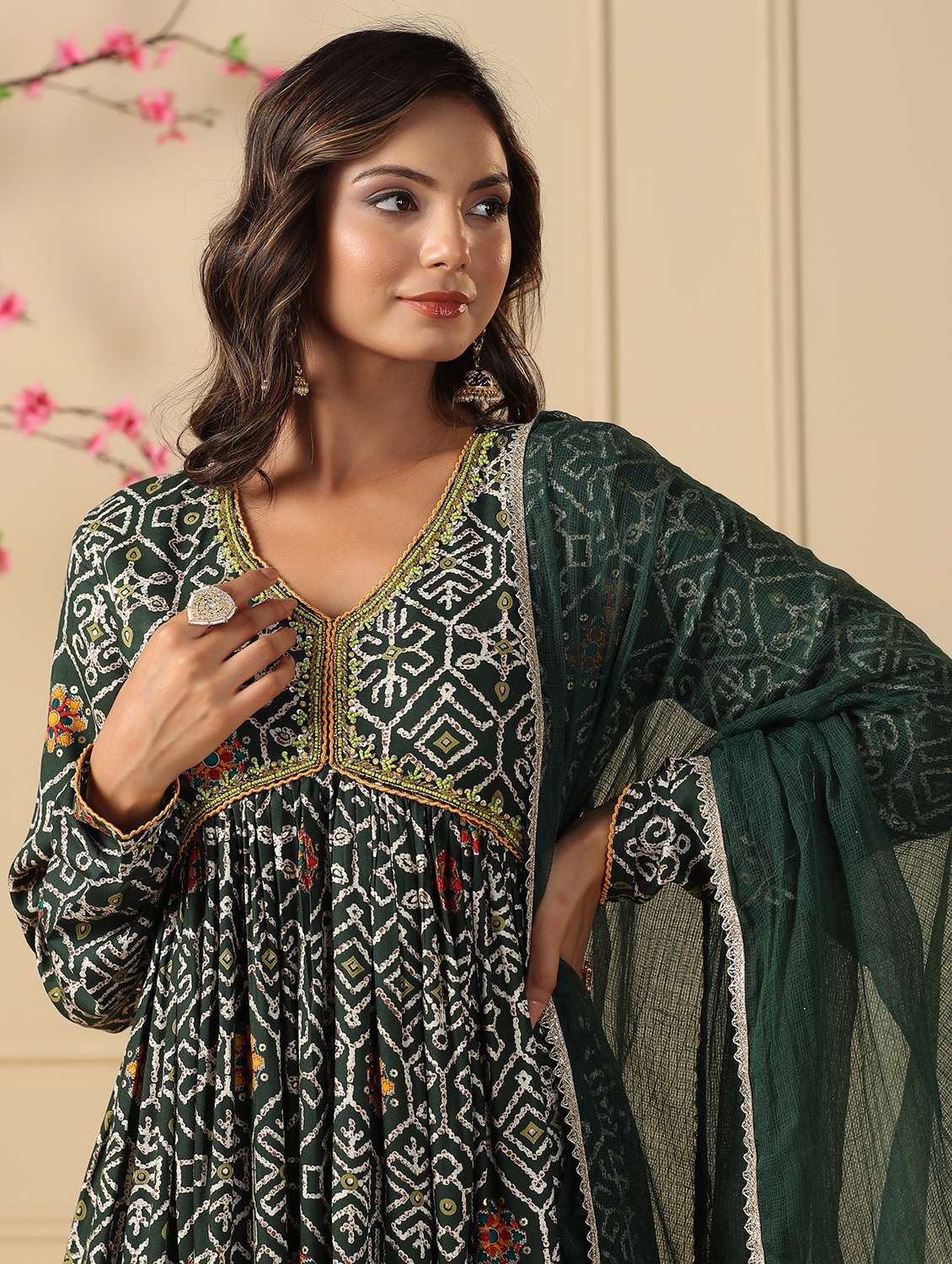 women printed long sleeve kurta with dupatta set - 22177081 -  Standard Image - 5