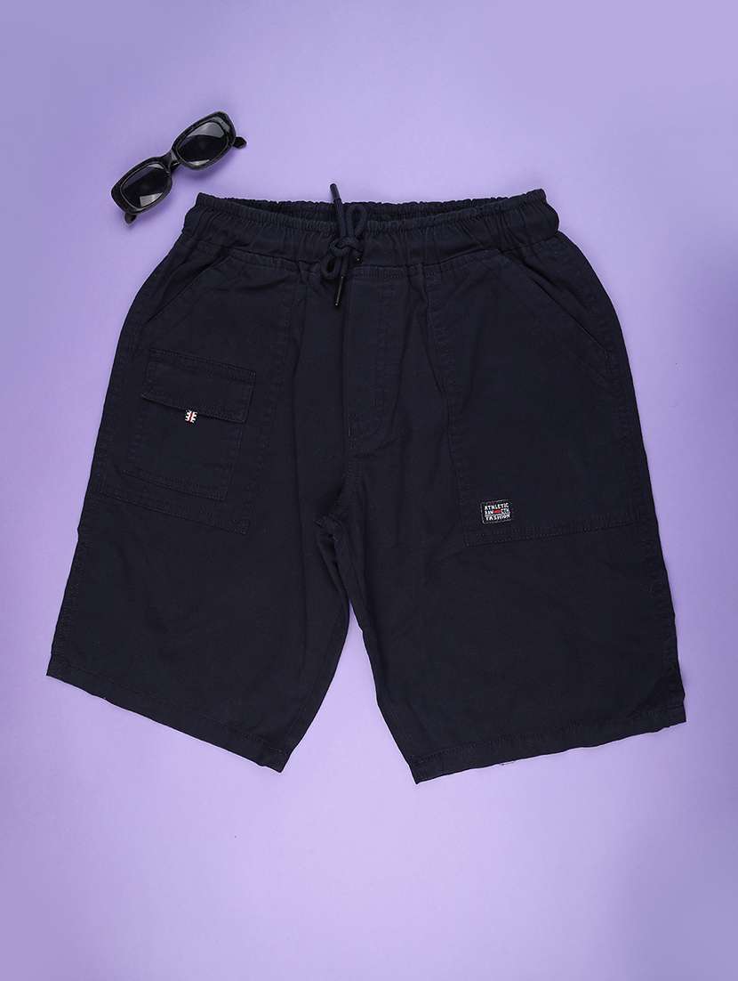 boys solid mid rise shorts