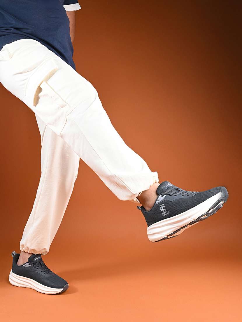 men grey lace up sneaker