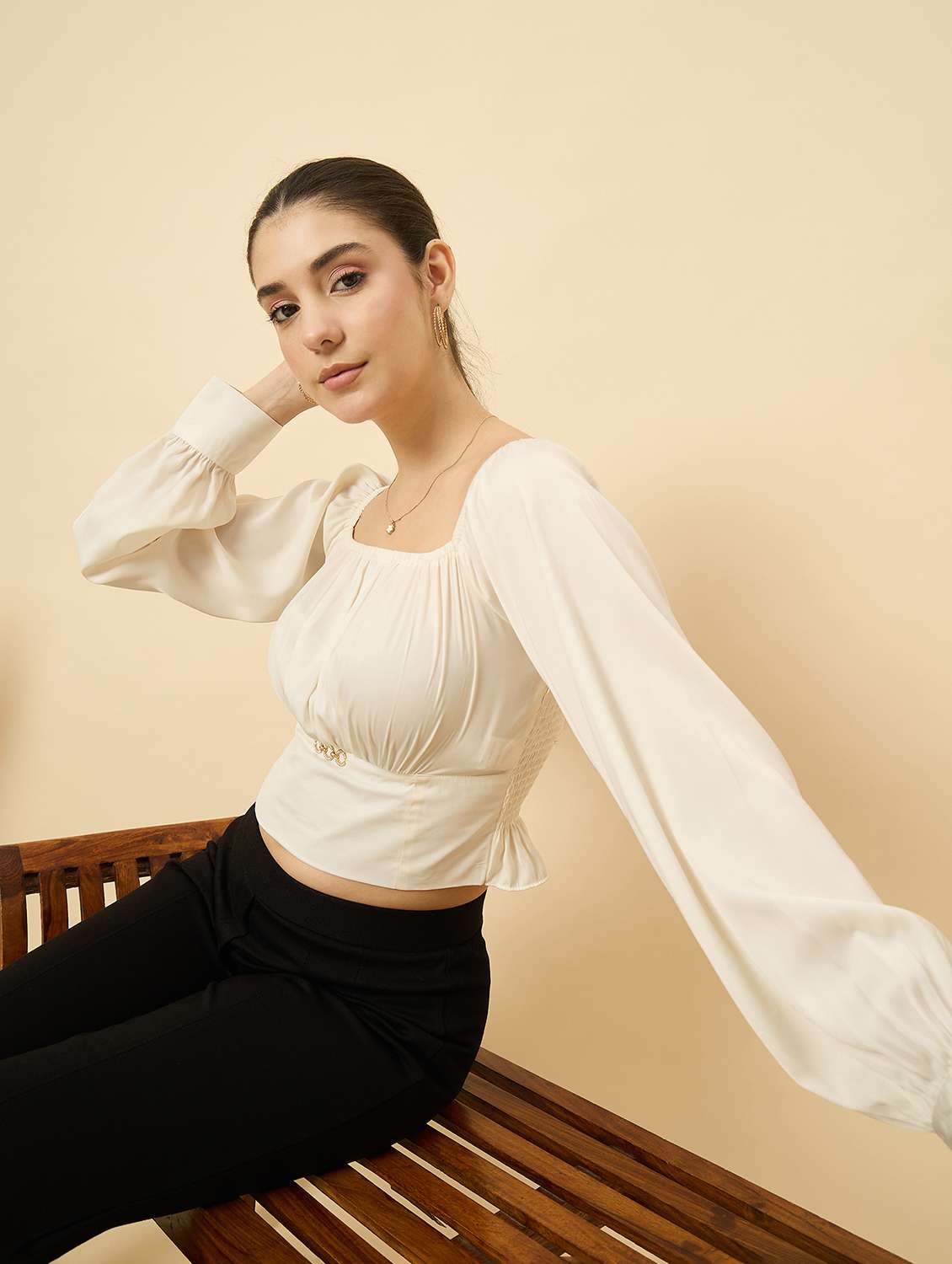 women solid puff sleeve crop top