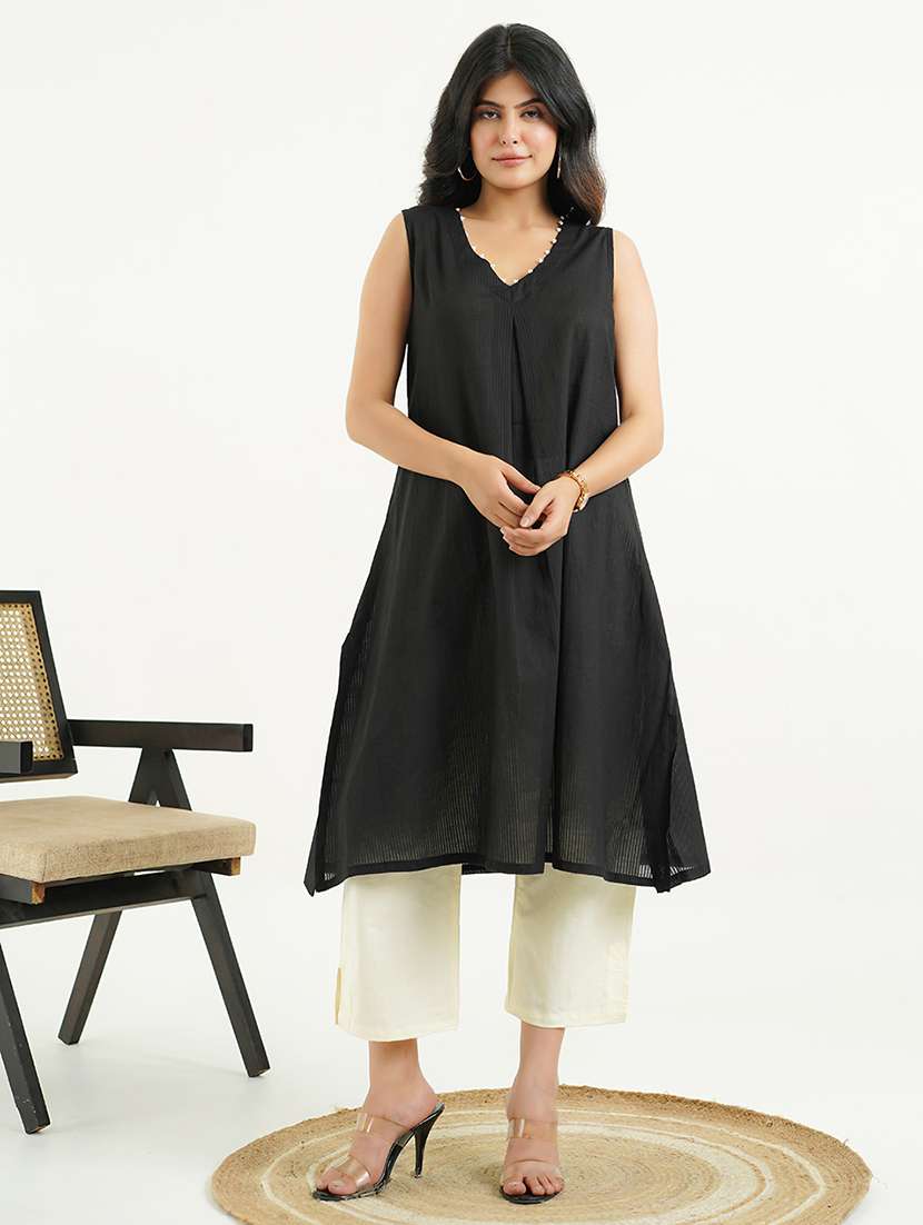 women solid sleeveless a-line kurta