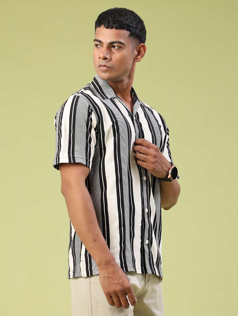 men striped short sleeve regular fit casual shirt - 22177908 -  Standard Image - 3
