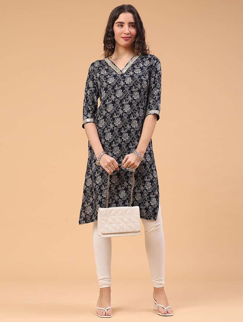 women floral printed three quarter sleeve straight kurta