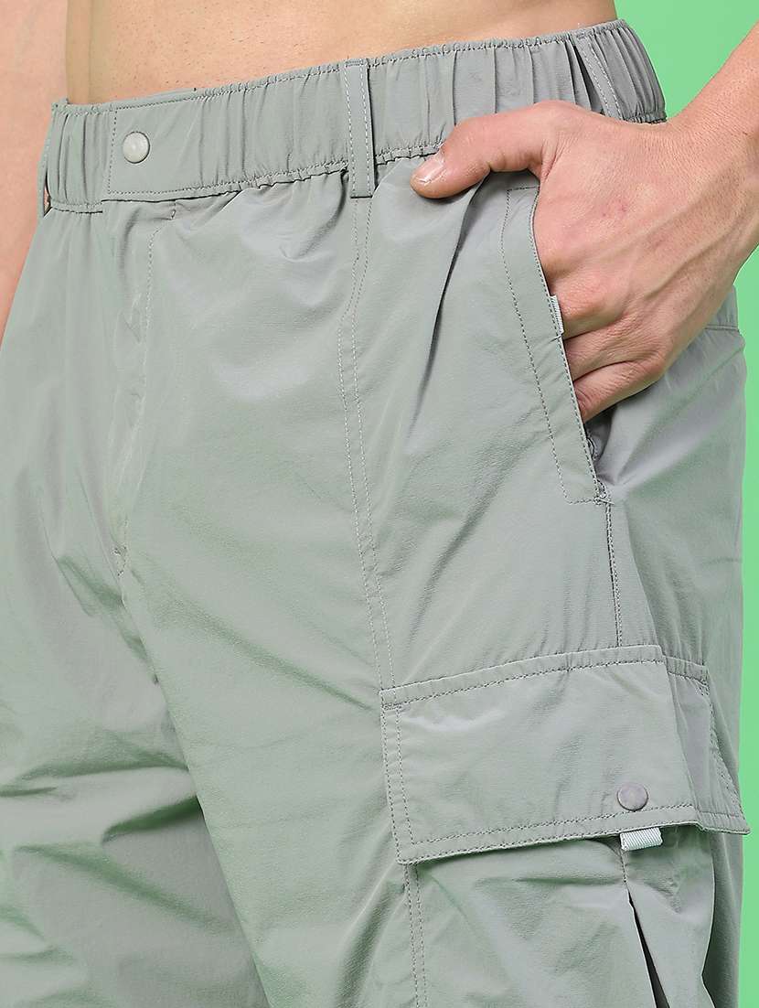 men solid mid rise regular fit cargo - 22178212 -  Standard Image - 5